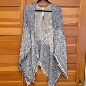 Blue and White Knit Shawl NWT